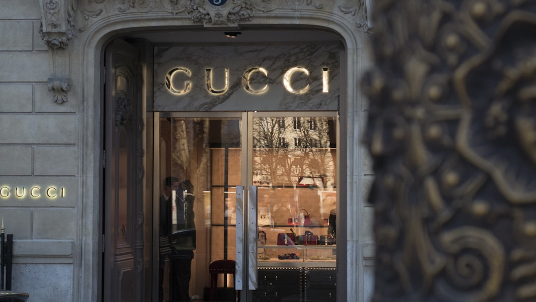 Wem gehört Gucci? Eigentümer, Geschichte und Konzern-Struktur erklärt